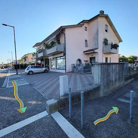 招待所 Ghiaia Locazione Turistica 卡斯泰尔达扎诺