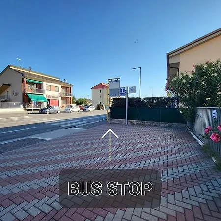 בית הארחה Ghiaia Locazione Turistica קסטל ד'אצאנו