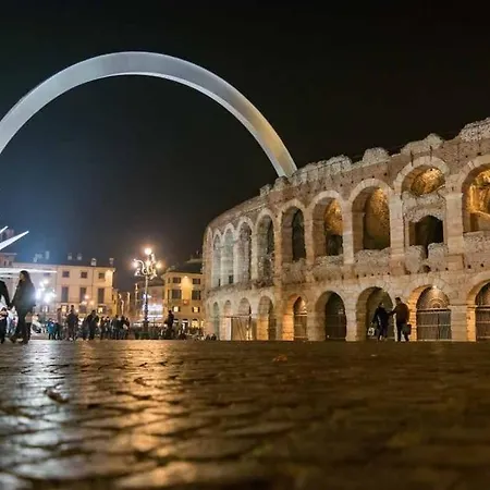 Ghiaia Locazione Turistica קסטל ד'אצאנו